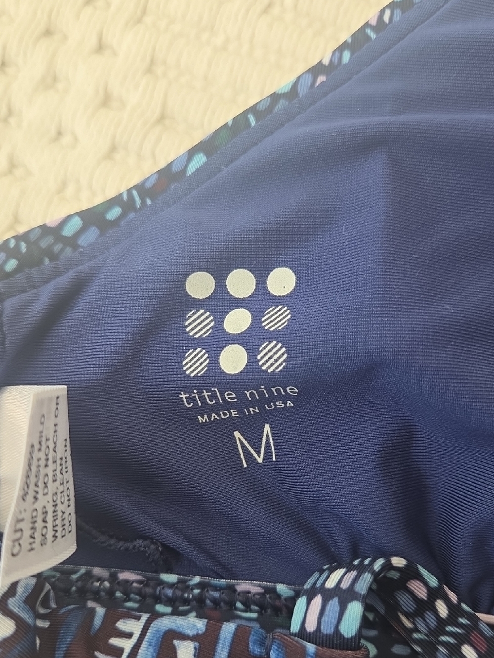 Title Nine Siren Bikini Top In Marquesas Navy & Black Print - Medium - Picture 7 of 10